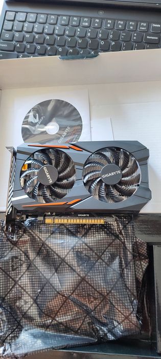 Placa video Gigabyte  GTX 1050 OC, 2GB