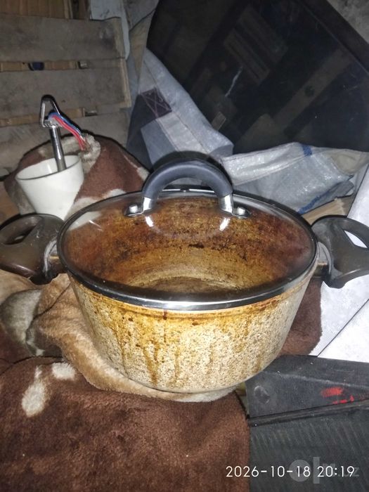 Продаётся казан 2 л и две сковородки