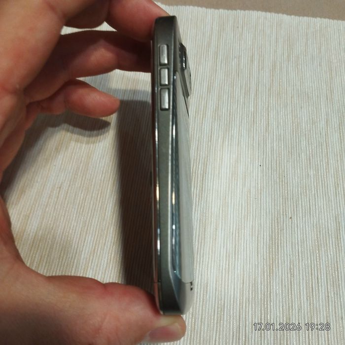 Телефон Nokia Е72