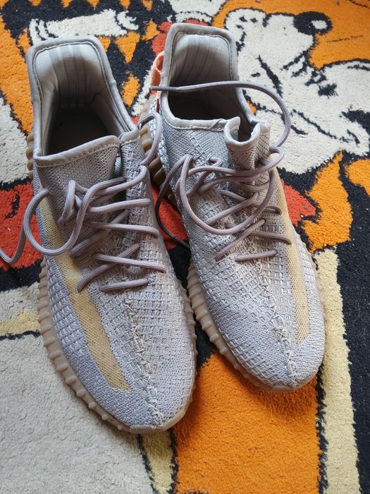 Adidas Yeezy Boost 350 V2 Tail Light  маратонки