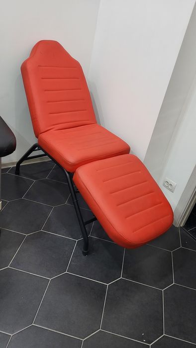 Продам кушетку в хорошем состоянии