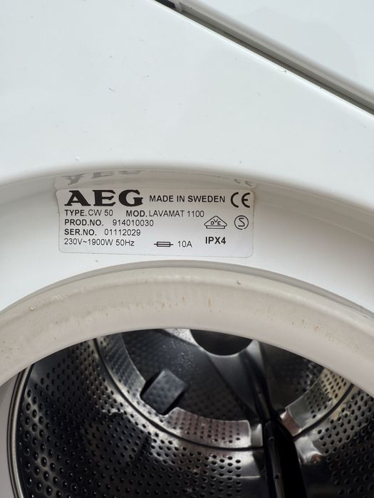 Малка пералня AEG 4 кг