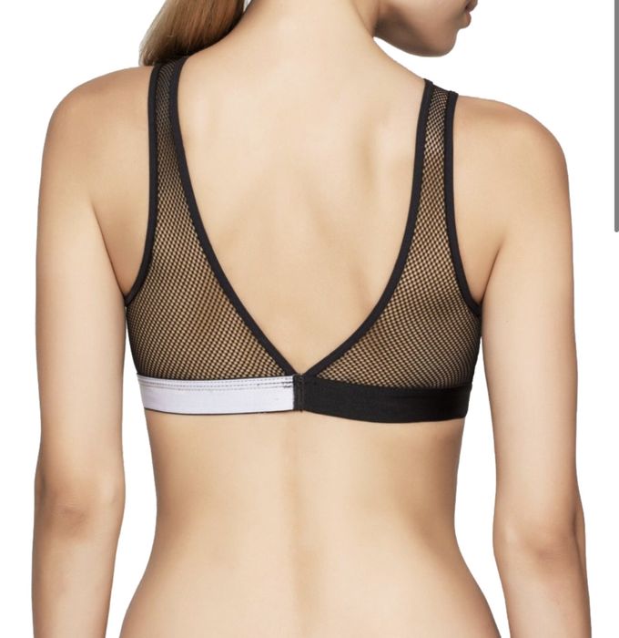 Черно бюстие Calvin Klein размер М