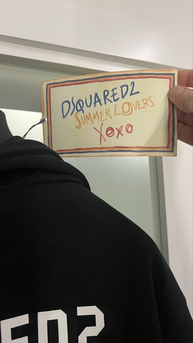 Суитчъри DSQUARED2 MILANO. .Пълна серия от S до XXL.С етикети,всилко