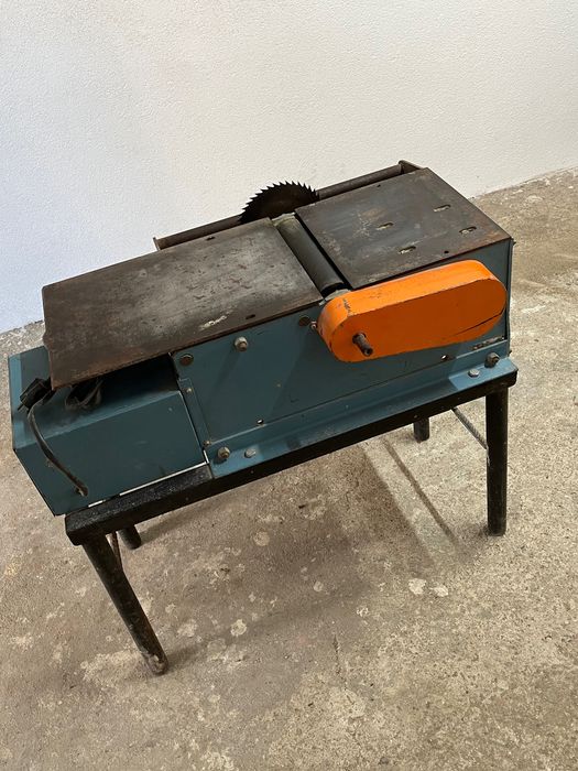 Дървообработваща машина