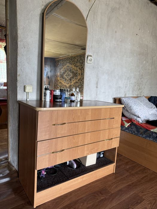 Стол камод шкаф тумба кровать