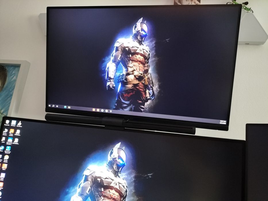 2 monitoare gaming Asus+Aoc și suport dublu birou, ca noi.  Preț pentru ambele monitoare 500 lei.