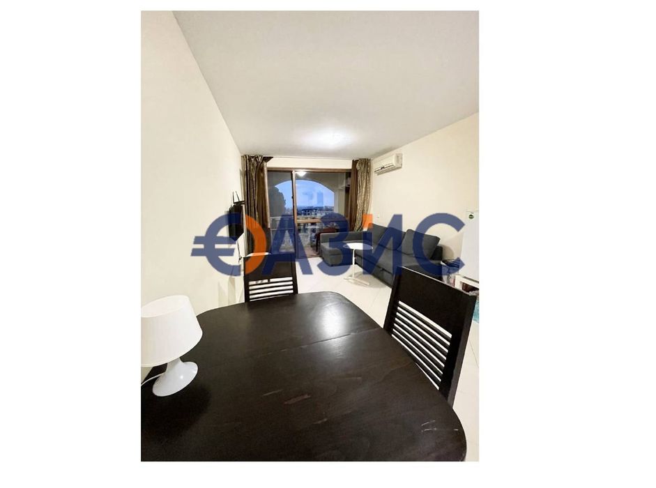 Мезонет на 7-ми етаж с частичен изглед към морето, к-с Калия,Слънчев