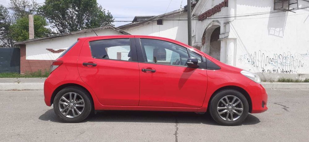 TOYOTA Yaris 2012 — imagine 4