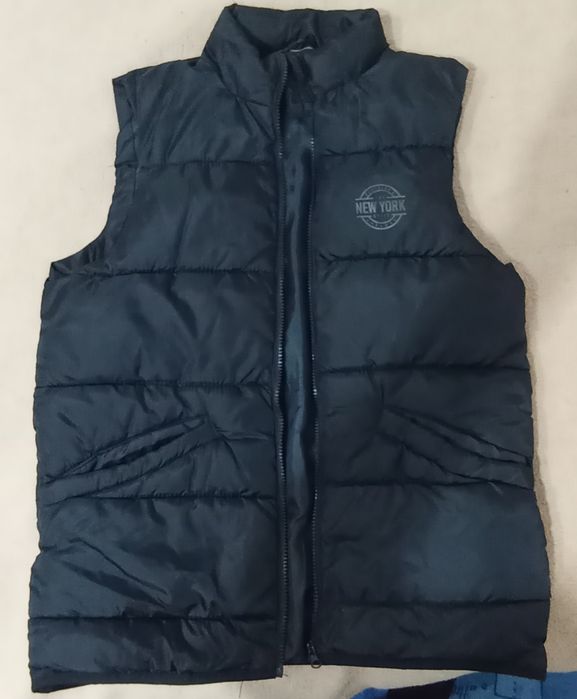 Елек с два предни джоба