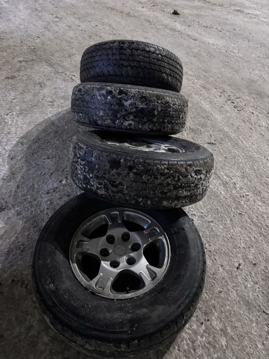 Продам диски с резиной