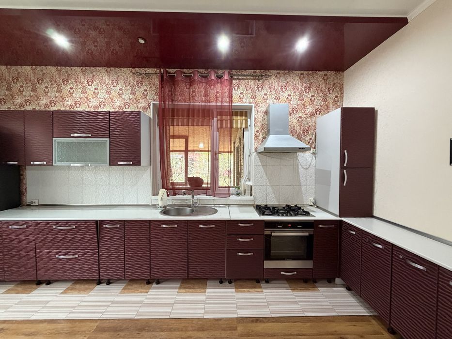 Кухнонный гарнитур! Срочно!!!