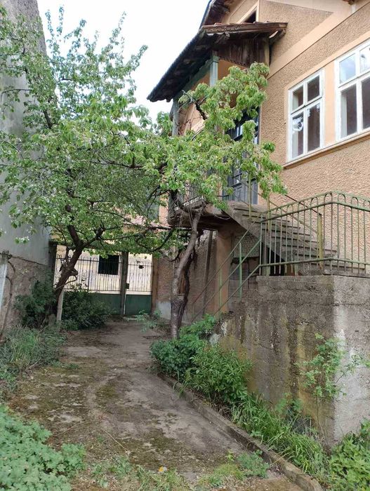 Продава се Къща в с. Драговищица, Област Кюстендил - 100 кв.м за 255 €/кв.м - Снимка #2