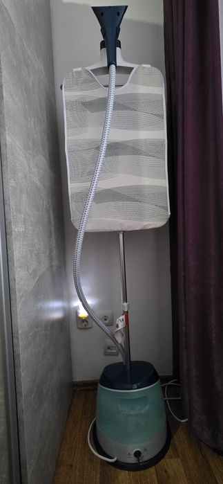 Aparat de călcat vertical cu abur Philips EasyTouch Plus