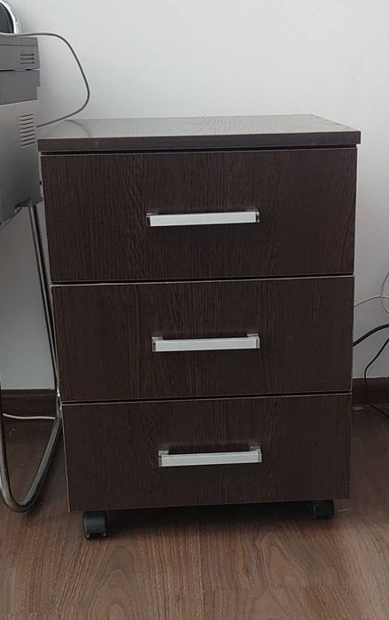 Продам бу офисную мебель