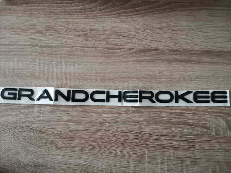 черен надпис Jeep Grand Cherokee стар стил