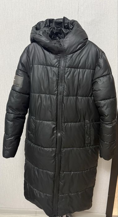 Продам зимний пуховик
