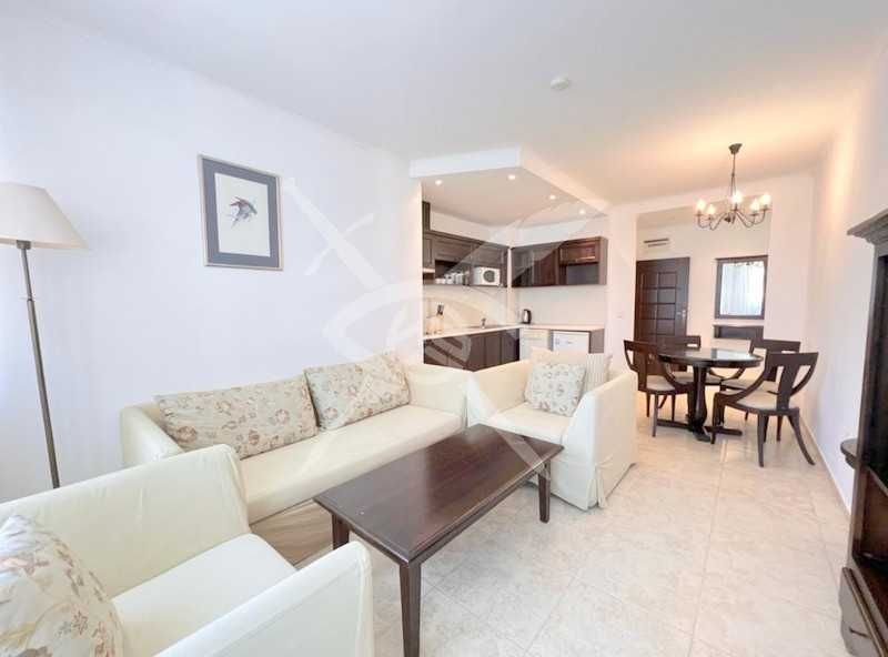 Продава се Тристаен апартамент в Обзор - 113 кв.м за 1005 €/кв.м - Снимка #1