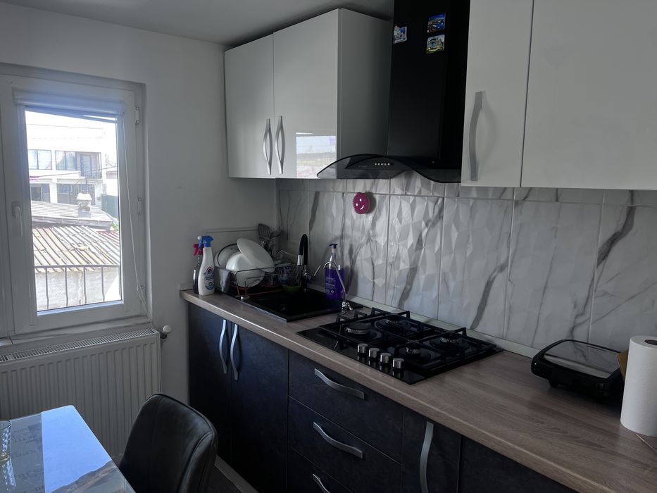 Casa / doua apartamente mari