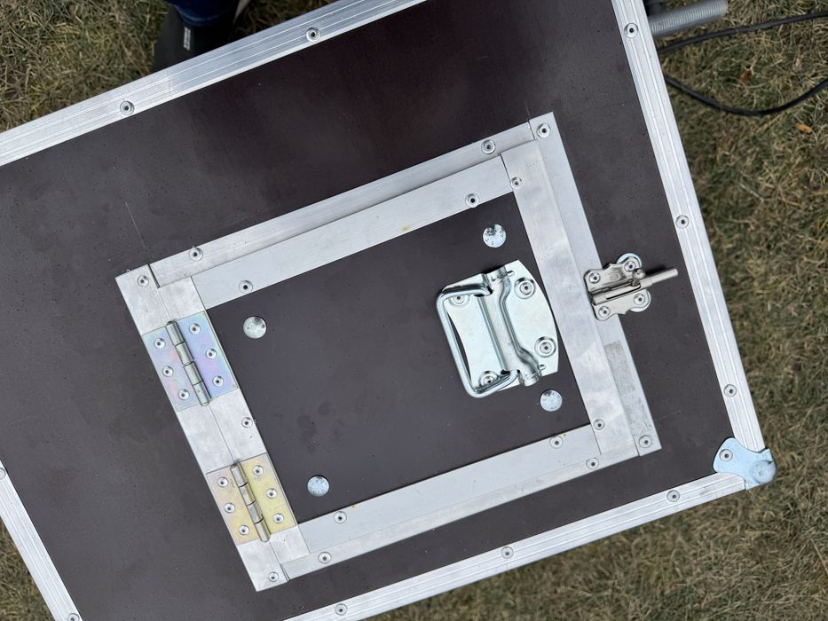 Masina  fum greu  cu gheata carbonica