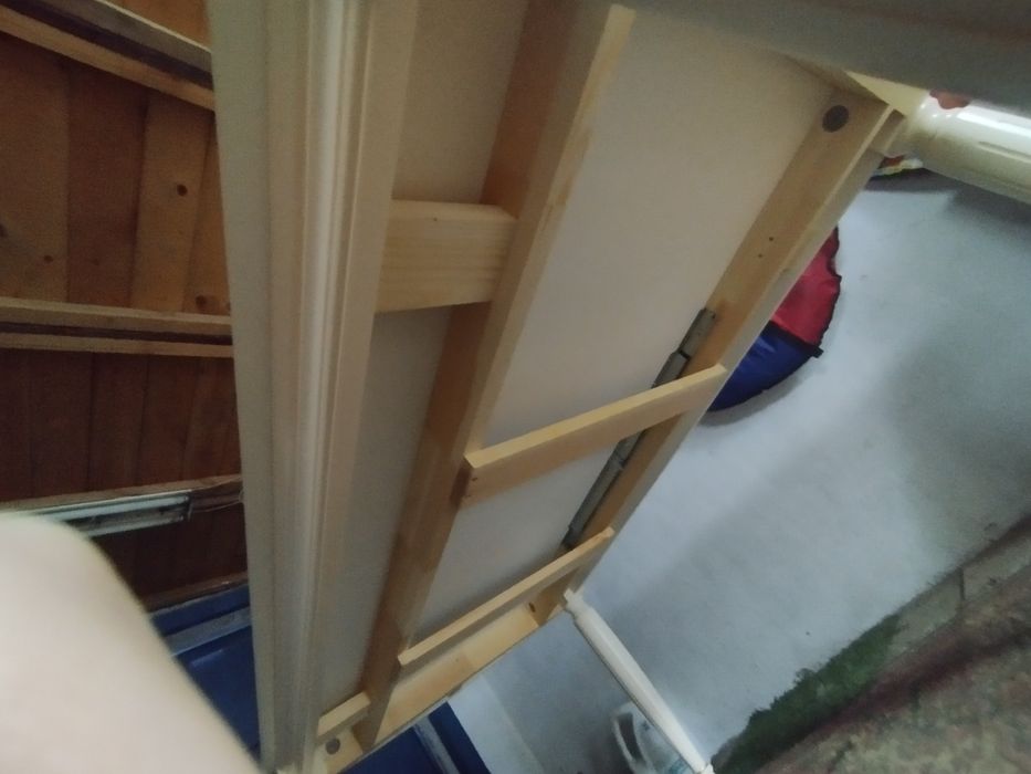 Продам VIP стол новый