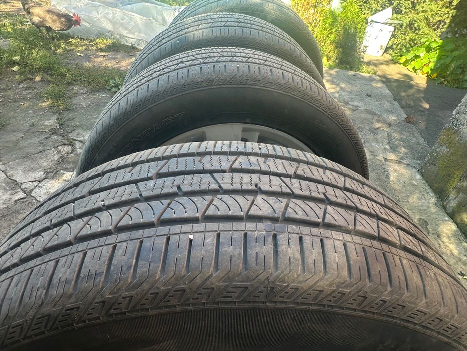 Всесезонни  Continental дот 15/23. 235 / 55 /192