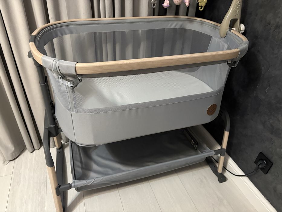 Продам детскую кровать манежку