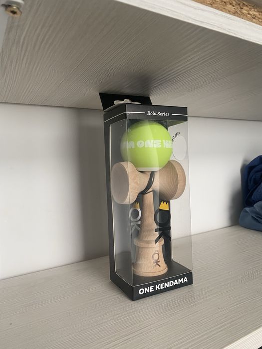 Kendama one kendama ruber albastru , verde , portocaliu