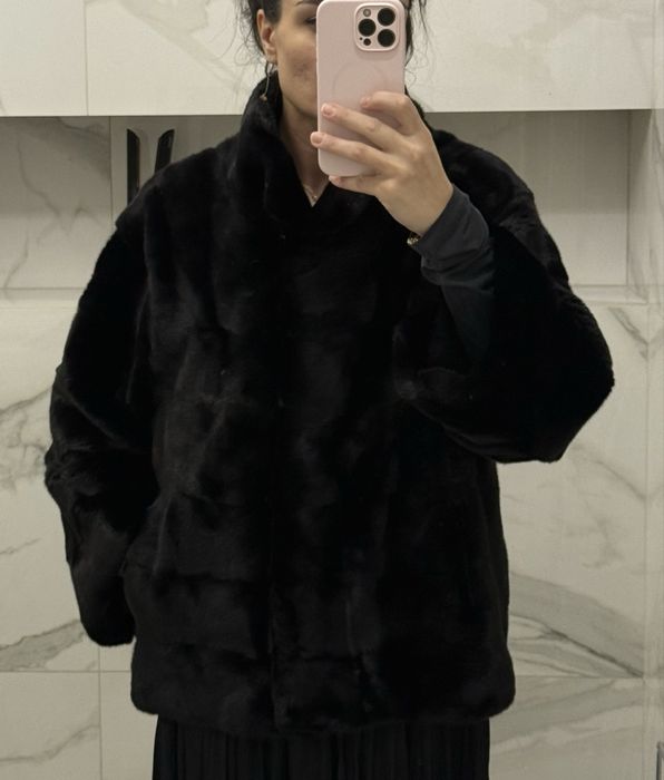 Продам норковую шубу.