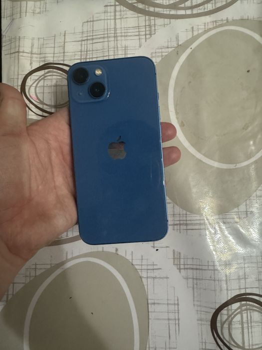 Продается Iphone 13 в хорошем состояние