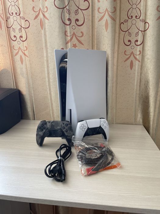 Продам Playstation 5 с дисководом