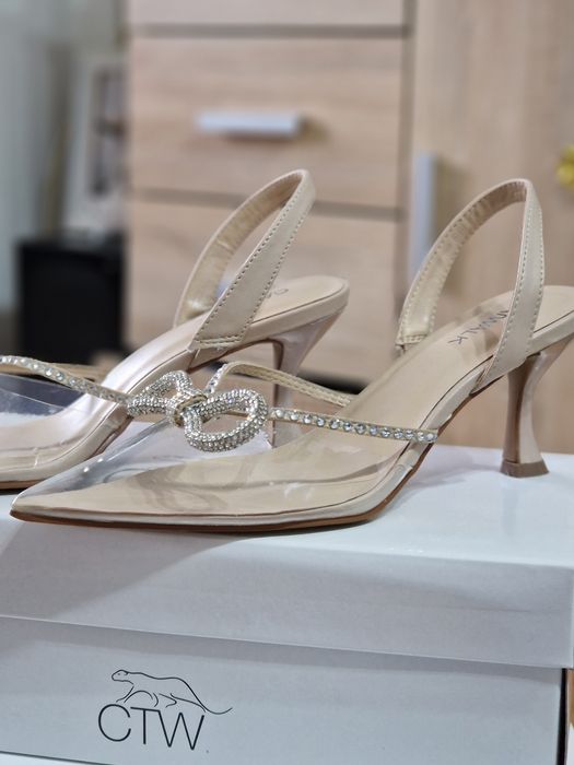 Vand Pantofi Catwalk