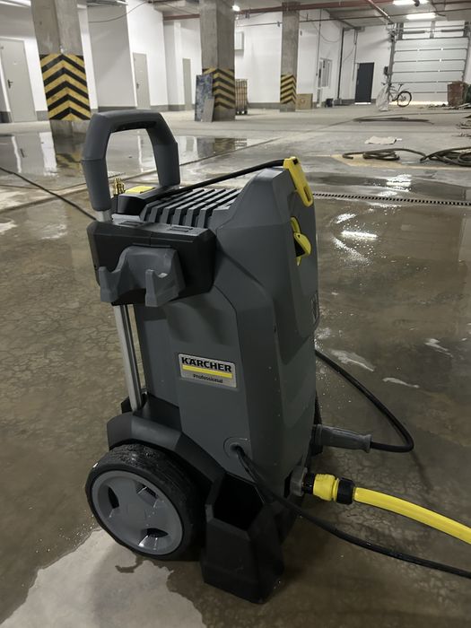 Механическая мойка паркинга