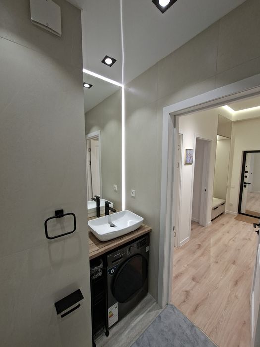 Продам свою квартиру р. Яшнобод4/2/10  110м2 ул. Бакинская Готовая рем