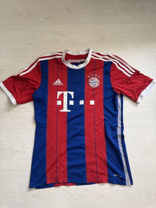 Футболни екипи