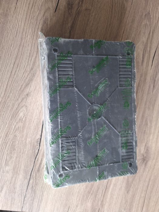 Ел табло Schneider с до 12бр гнезда