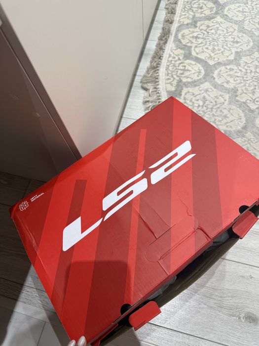 Мотошлем новый марки LS2