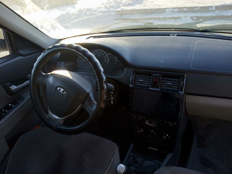 Продам Приору 1 универасал