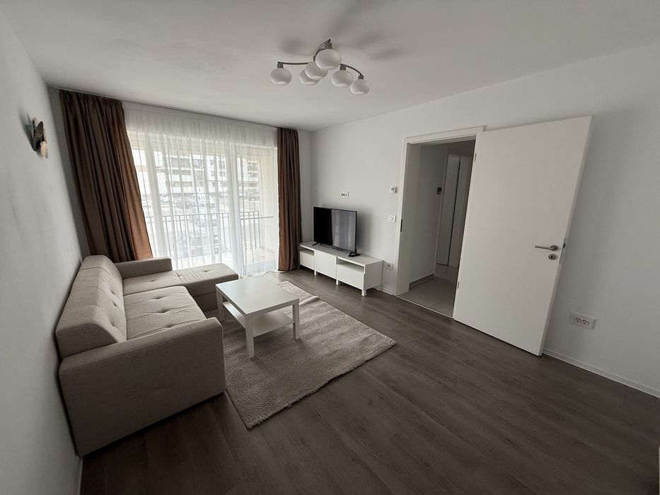 Închiriez apartament cu 2 camere în complexul Kasper, Brașov.