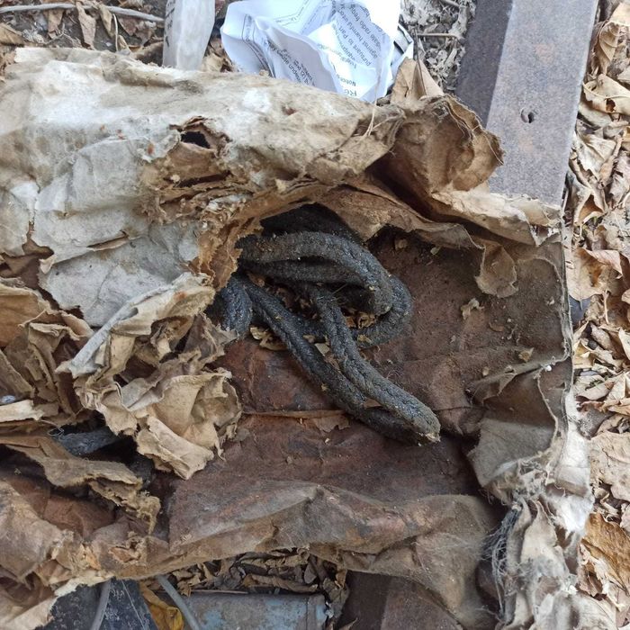 Электрические кабели, электро двигатель и ...