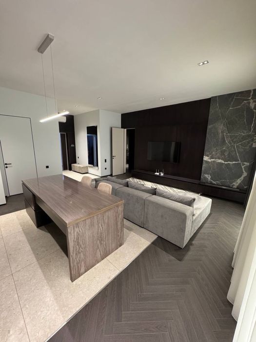 Сдается в аренду 2 комнатная квартира с Миробад Авеню