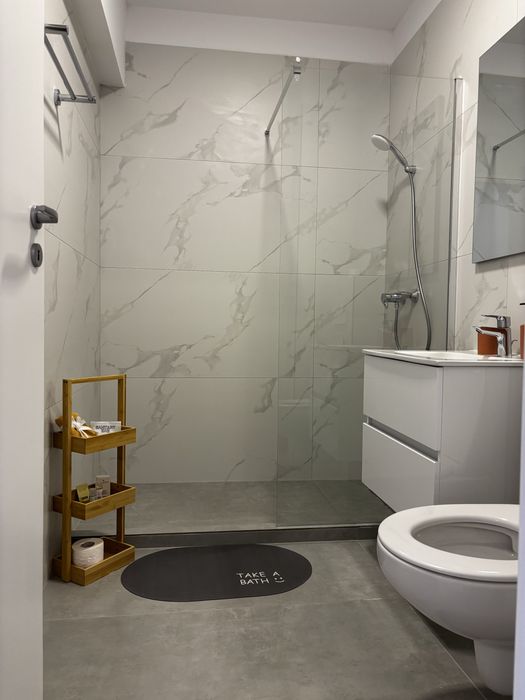 Studio de inchiriat in 81 Residence (Biruintei 81), Piscina si parc in complex, 10 minute de Metrou Berceni,disponibil loc de parcare subteran si boxa
