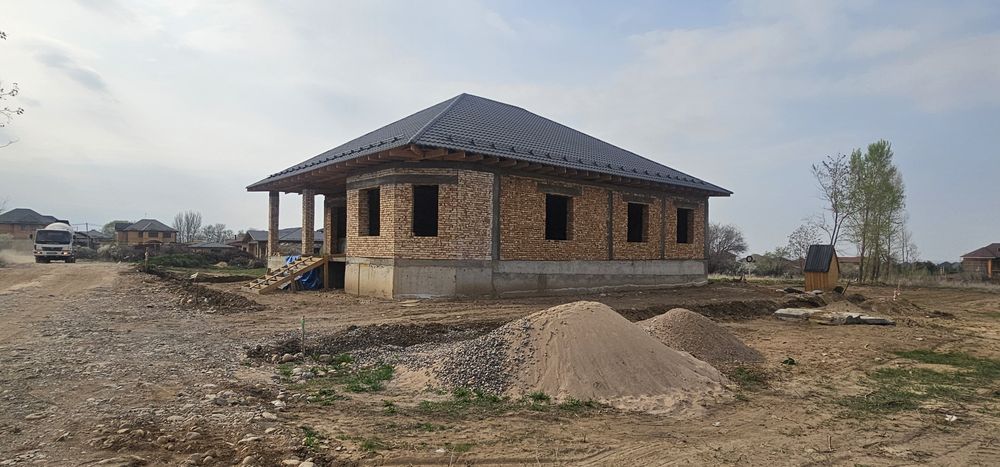 ДОМ в Южном (по Байгазиева)