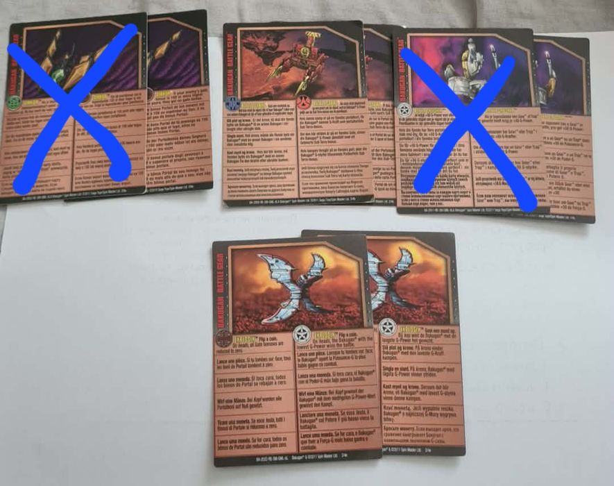 Бакуган играчки и карти