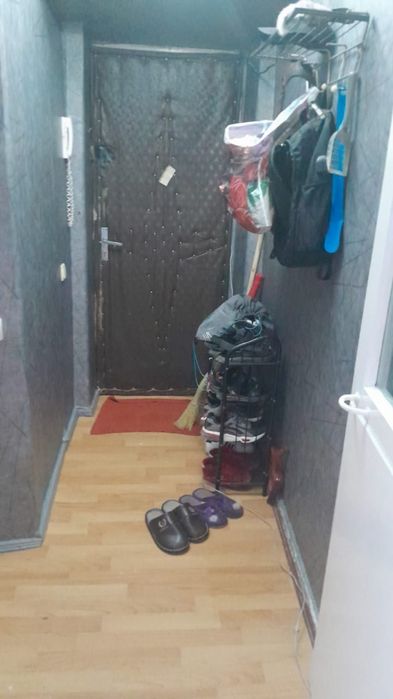Сдам 2 ком квартиру.