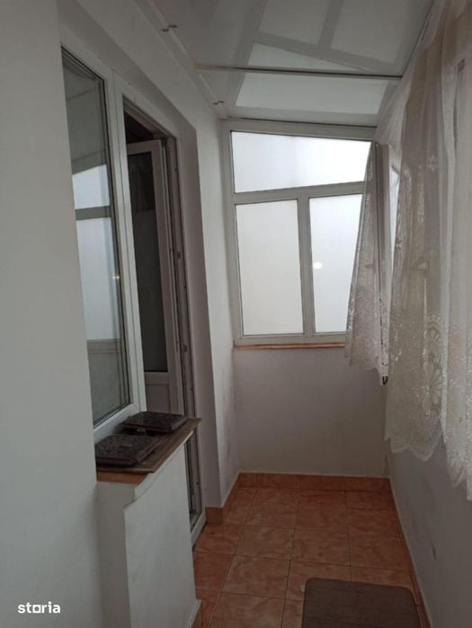 2 camere, zonă centrală ( lângă BCR), 53 000 euro