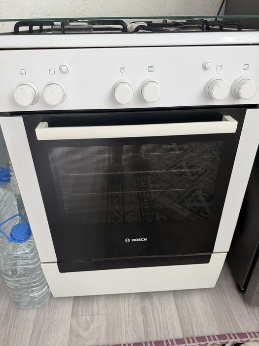 Плита жаксы жагдайда BOSCH