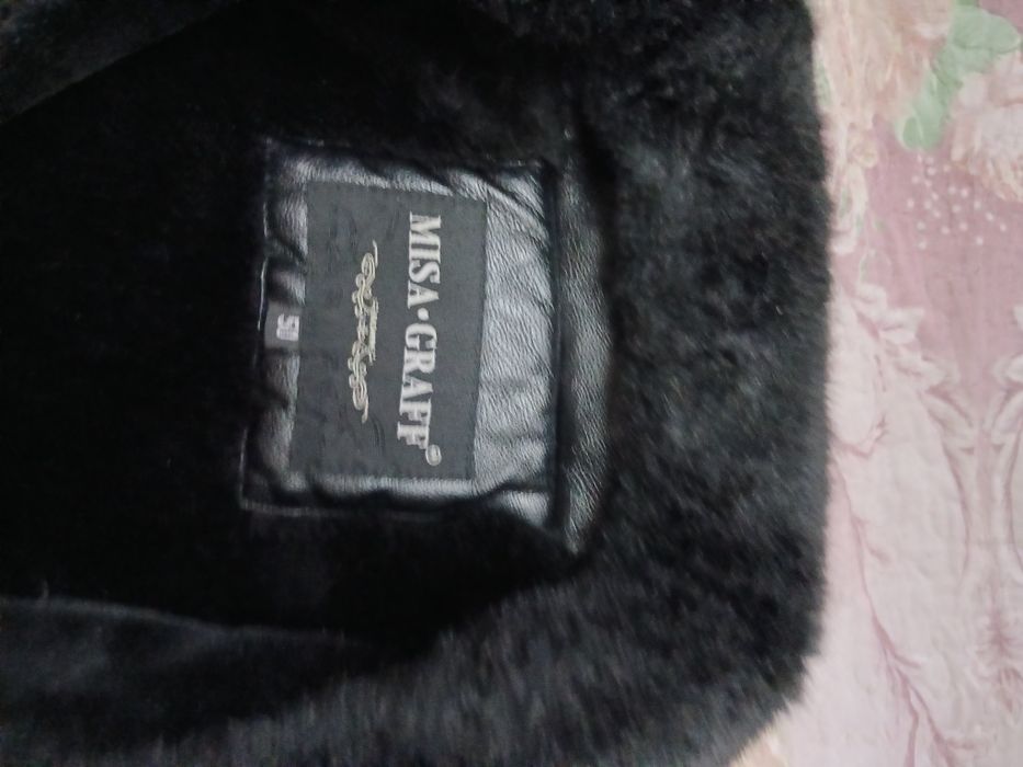 Продам  куртку  зимние 48р экокожа