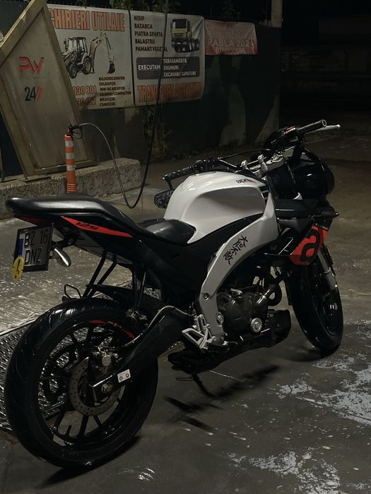 Aprilia tuono 125cc A1