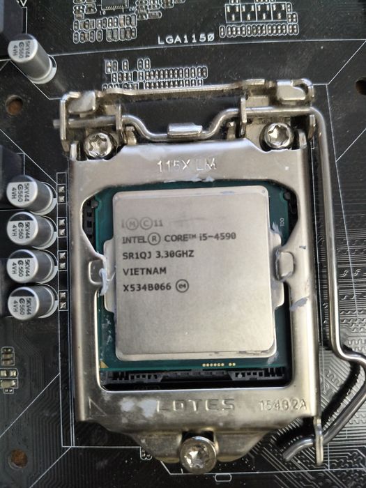 Procesor i5 4090 ,RAMM 2x8 DDR 4